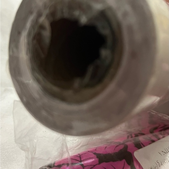 2 Rolls of BRAND NEW STILL SEALED wallpaper - Picture 3 of 7